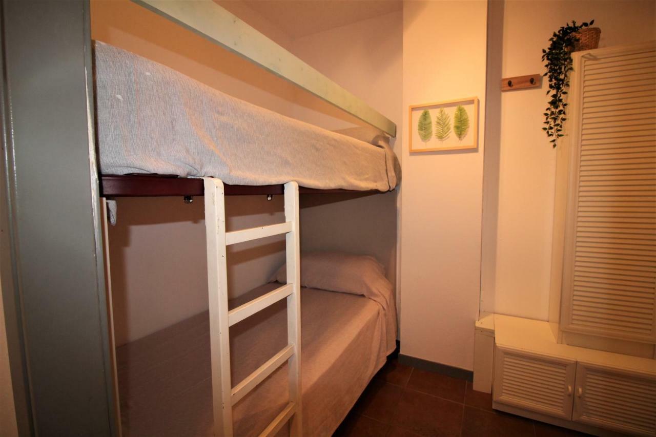 Global Immo 3329 Royal Marine I Apartment Росес Екстериор снимка